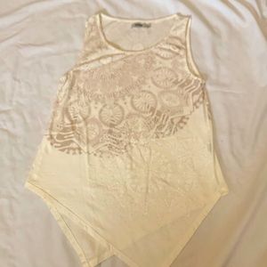 Desigual women’s Sleeveless Printed Shirt with V ends Size L